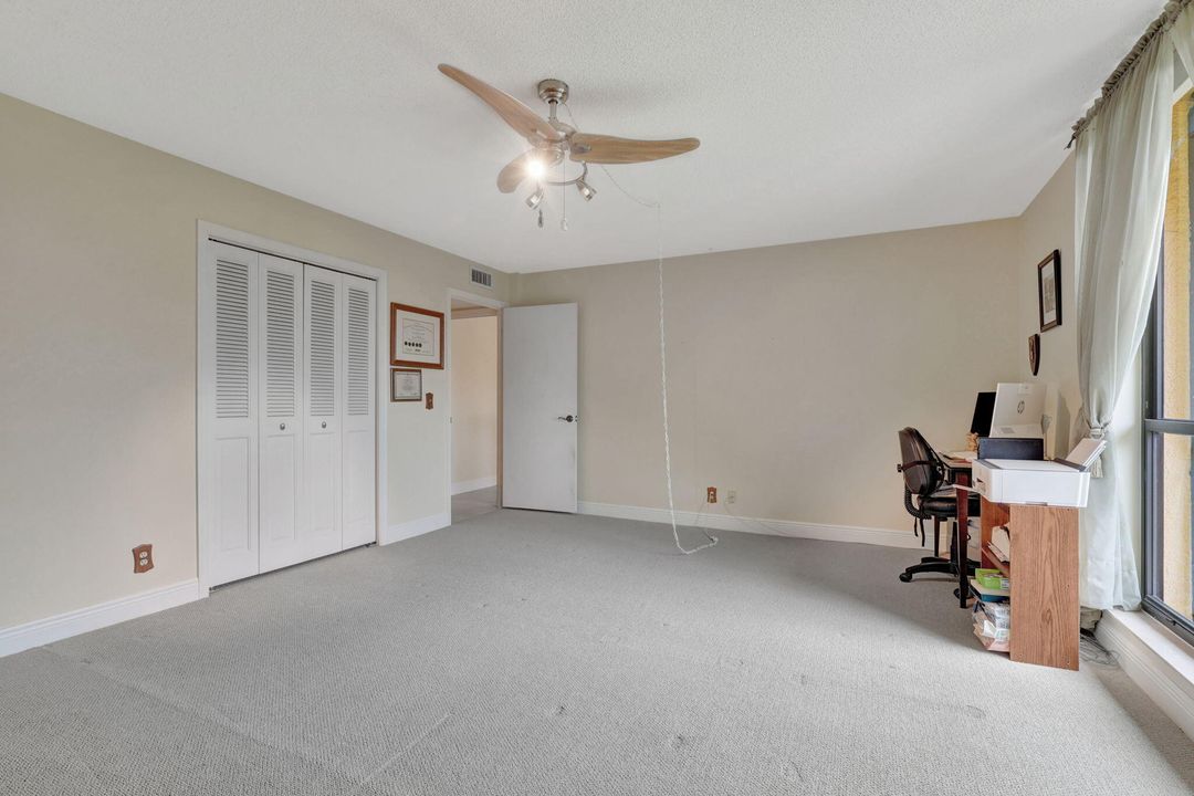 For Sale: $339,900 (2 beds, 2 baths, 1287 Square Feet)