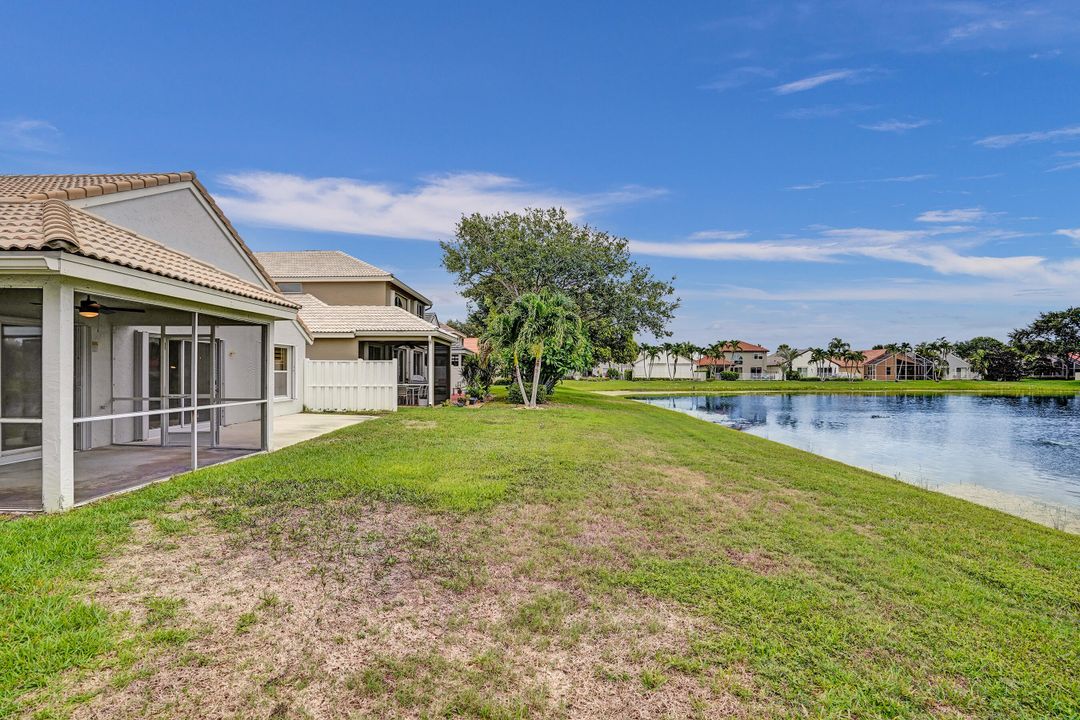 For Sale: $880,000 (3 beds, 2 baths, 2012 Square Feet)