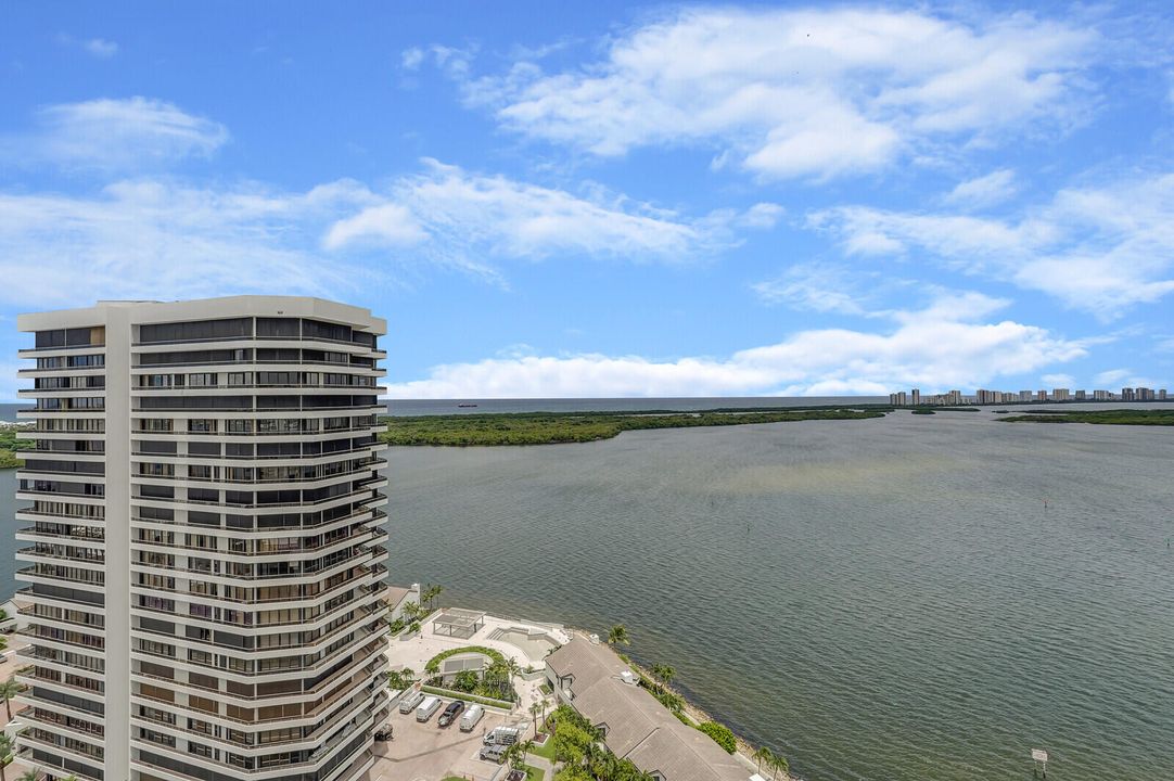 For Sale: $1,400,000 (3 beds, 2 baths, 2478 Square Feet)