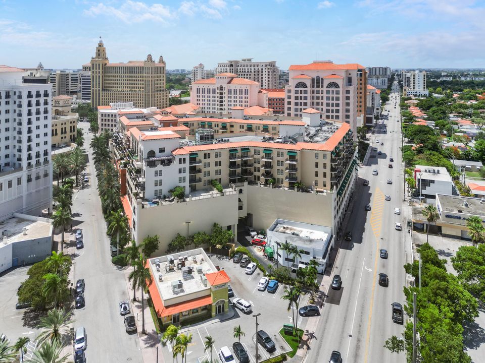 For Sale: $1,199,000 (3 beds, 2 baths, 1553 Square Feet)