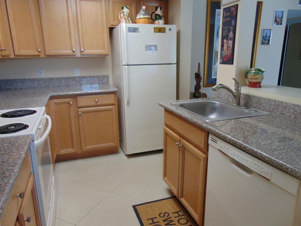 For Rent: $1,650 (1 beds, 1 baths, 847 Square Feet)