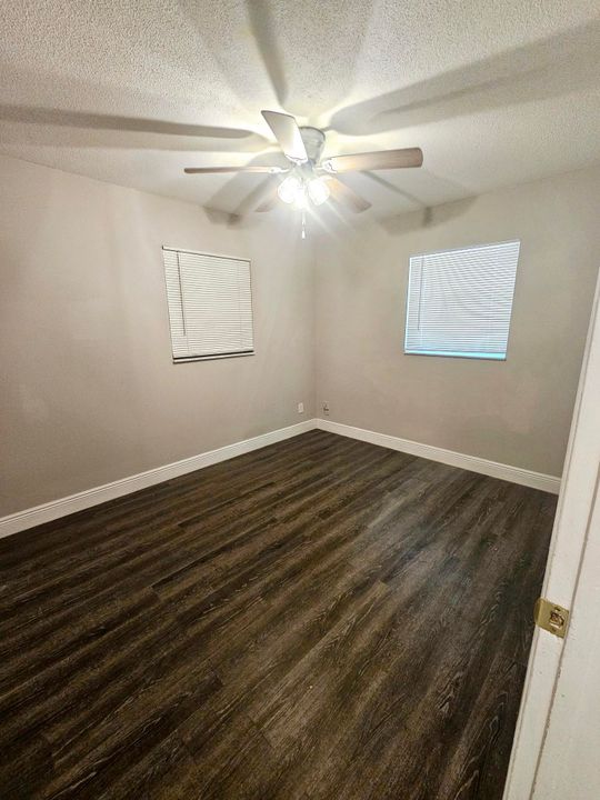 For Rent: $2,000 (2 beds, 1 baths, 768 Square Feet)