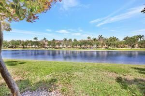 For Sale: $499,000 (3 beds, 3 baths, 1600 Square Feet)