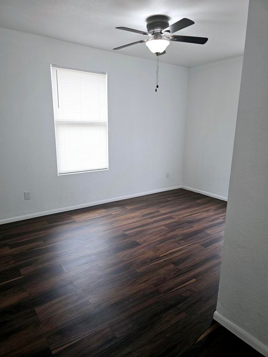 For Rent: $2,100 (3 beds, 1 baths, 1592 Square Feet)