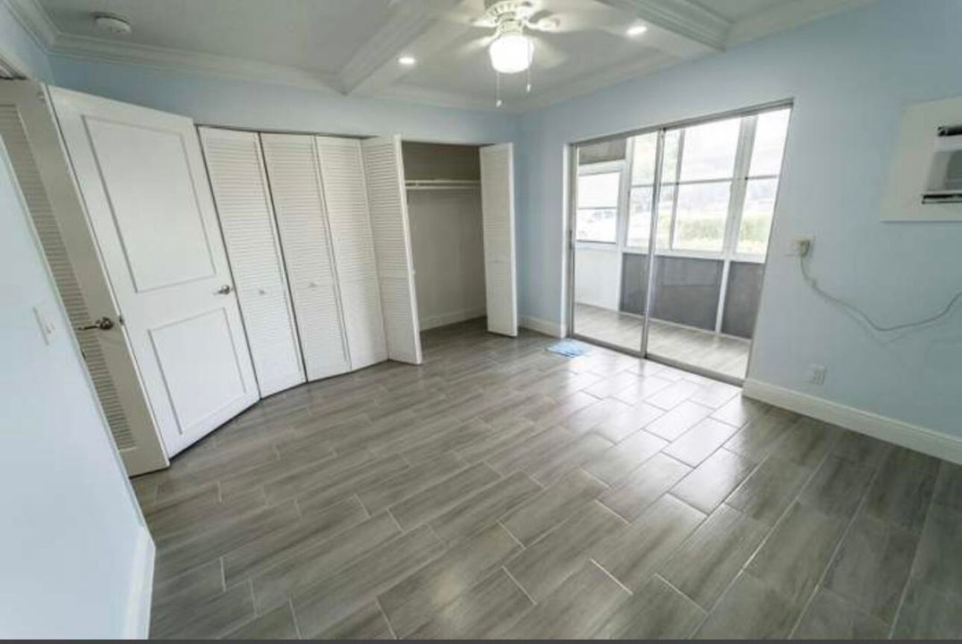 For Sale: $129,999 (1 beds, 1 baths, 585 Square Feet)