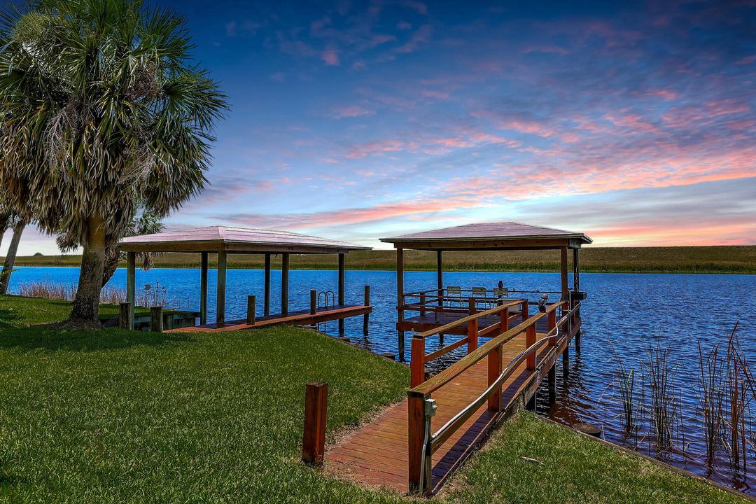 For Sale: $799,000 (3 beds, 2 baths, 2221 Square Feet)