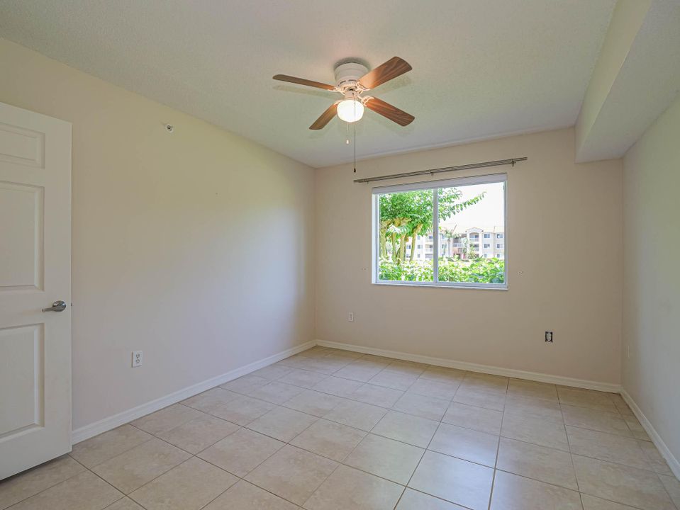 For Sale: $310,000 (3 beds, 2 baths, 1329 Square Feet)