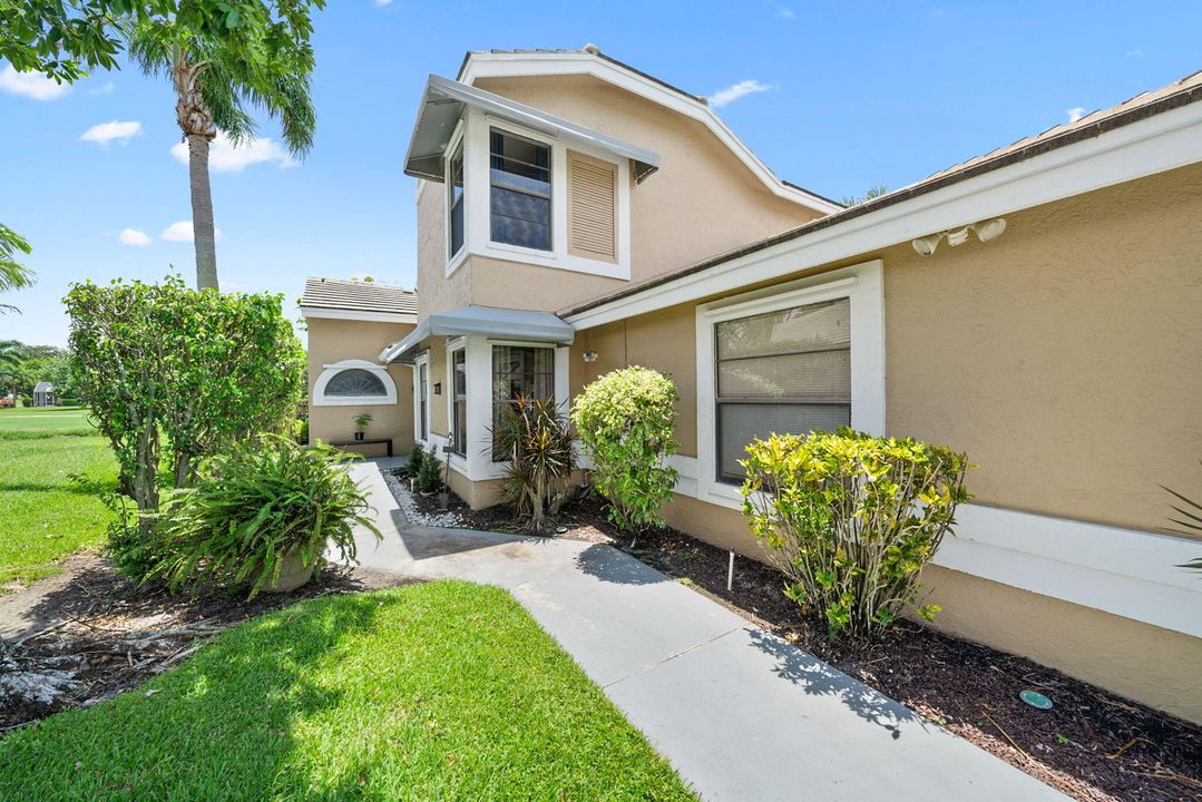 For Sale: $625,000 (3 beds, 2 baths, 1911 Square Feet)