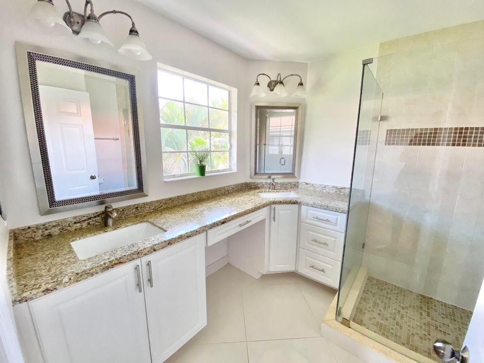 For Sale: $499,900 (2 beds, 2 baths, 1583 Square Feet)