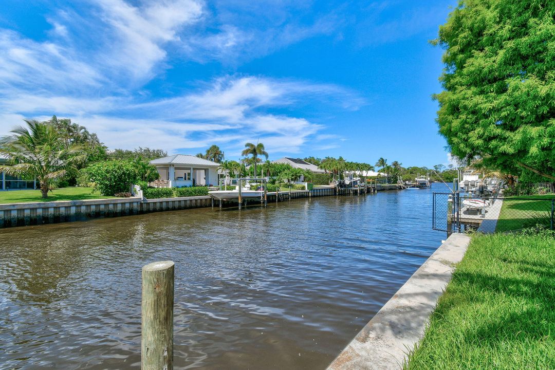 For Sale: $2,590,000 (3 beds, 3 baths, 2241 Square Feet)