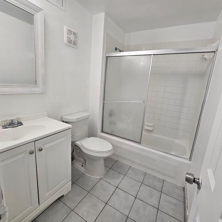 For Rent: $1,825 (2 beds, 2 baths, 949 Square Feet)