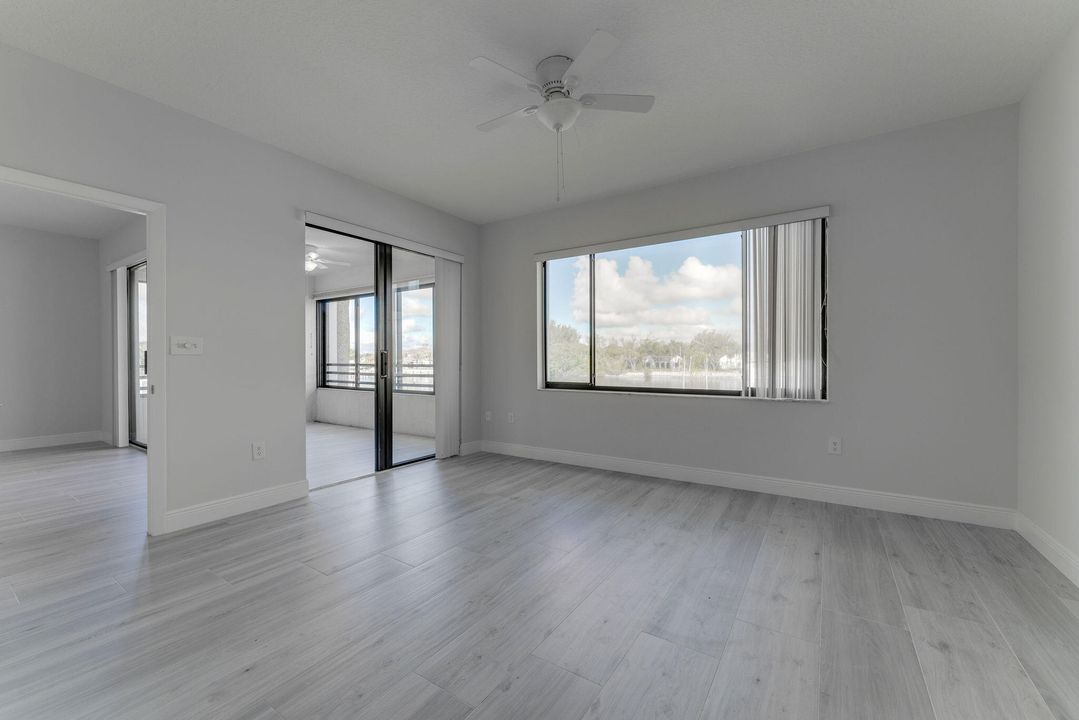 Active With Contract: $625,000 (2 beds, 2 baths, 1301 Square Feet)