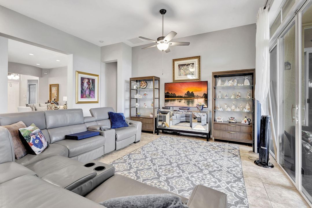 For Sale: $649,900 (2 beds, 2 baths, 2364 Square Feet)