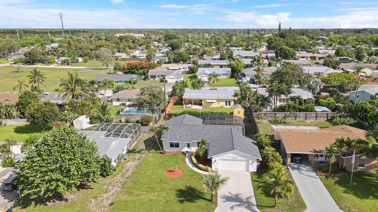 For Sale: $595,000 (3 beds, 2 baths, 1514 Square Feet)