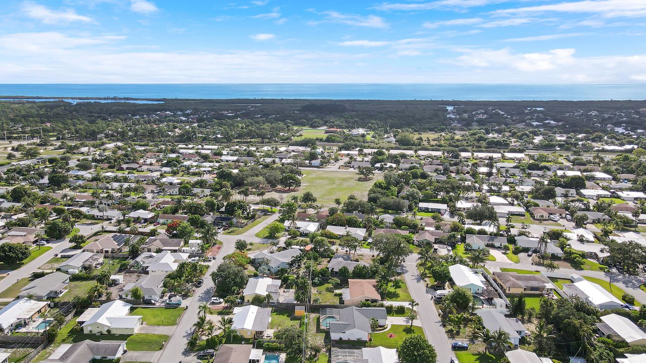 For Sale: $595,000 (3 beds, 2 baths, 1514 Square Feet)