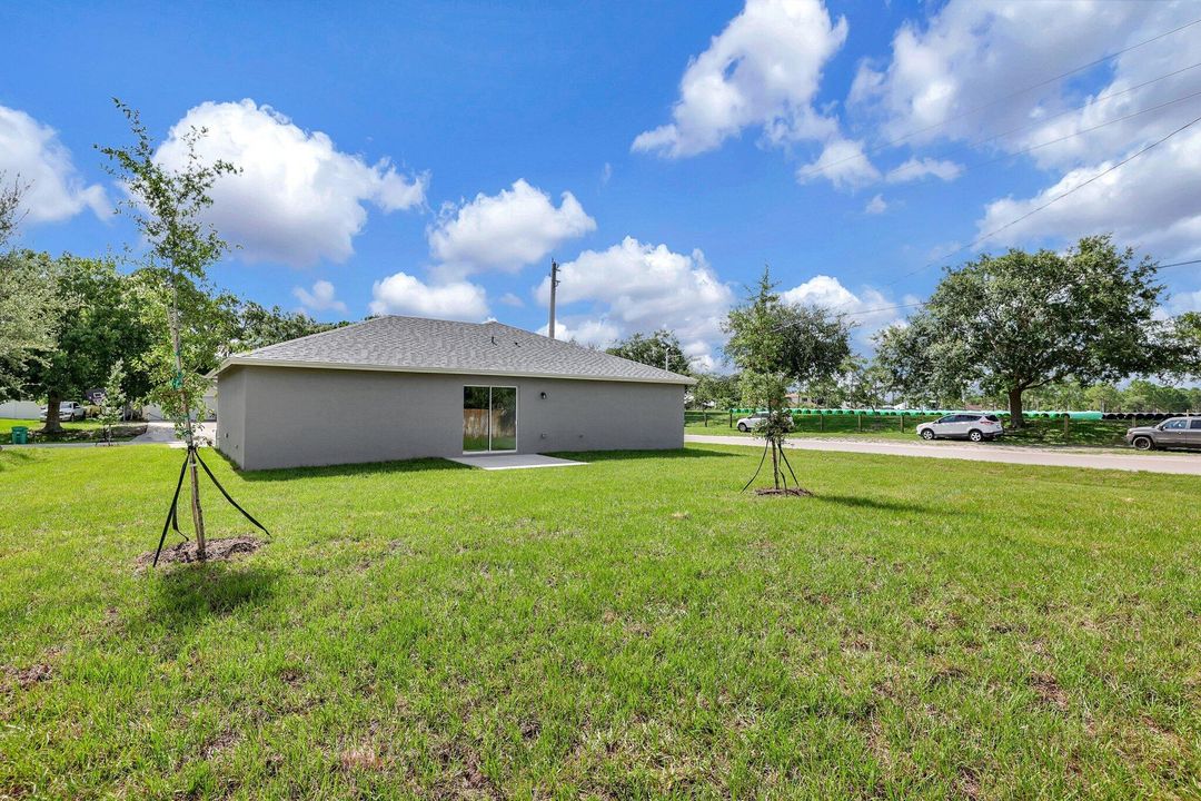 For Sale: $385,000 (3 beds, 2 baths, 1497 Square Feet)