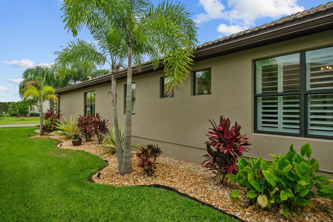 For Sale: $510,000 (2 beds, 2 baths, 1815 Square Feet)