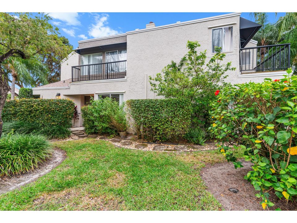 For Sale: $489,000 (3 beds, 2 baths, 2036 Square Feet)