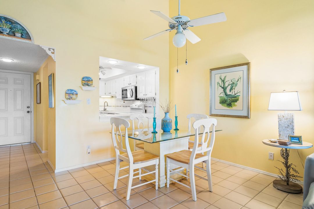 For Sale: $275,000 (2 beds, 2 baths, 1154 Square Feet)