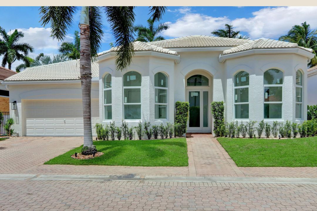 Recently Sold: $1,699,900 (3 beds, 3 baths, 2331 Square Feet)
