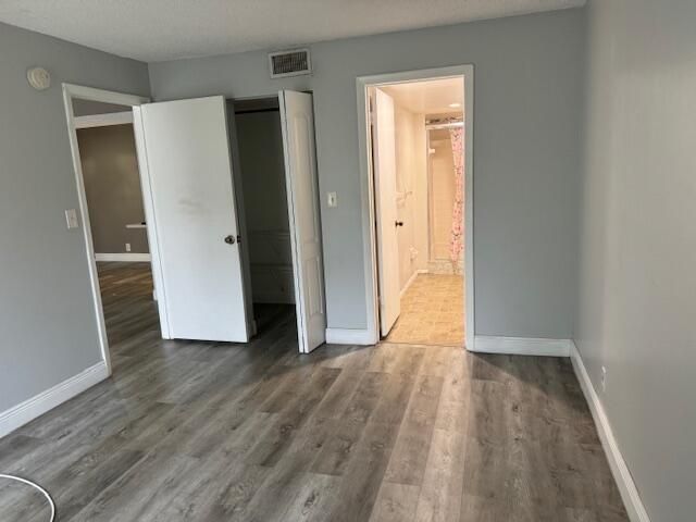 For Rent: $3,200 (2 beds, 2 baths, 936 Square Feet)