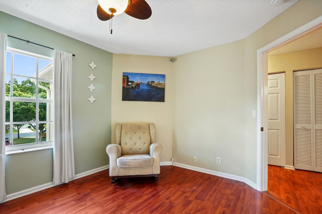 For Sale: $374,900 (3 beds, 2 baths, 1433 Square Feet)