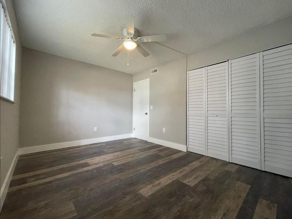 For Rent: $2,000 (2 beds, 1 baths, 803 Square Feet)