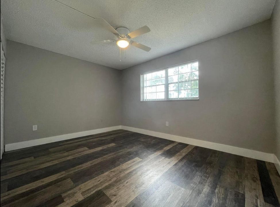 For Rent: $2,000 (2 beds, 1 baths, 803 Square Feet)