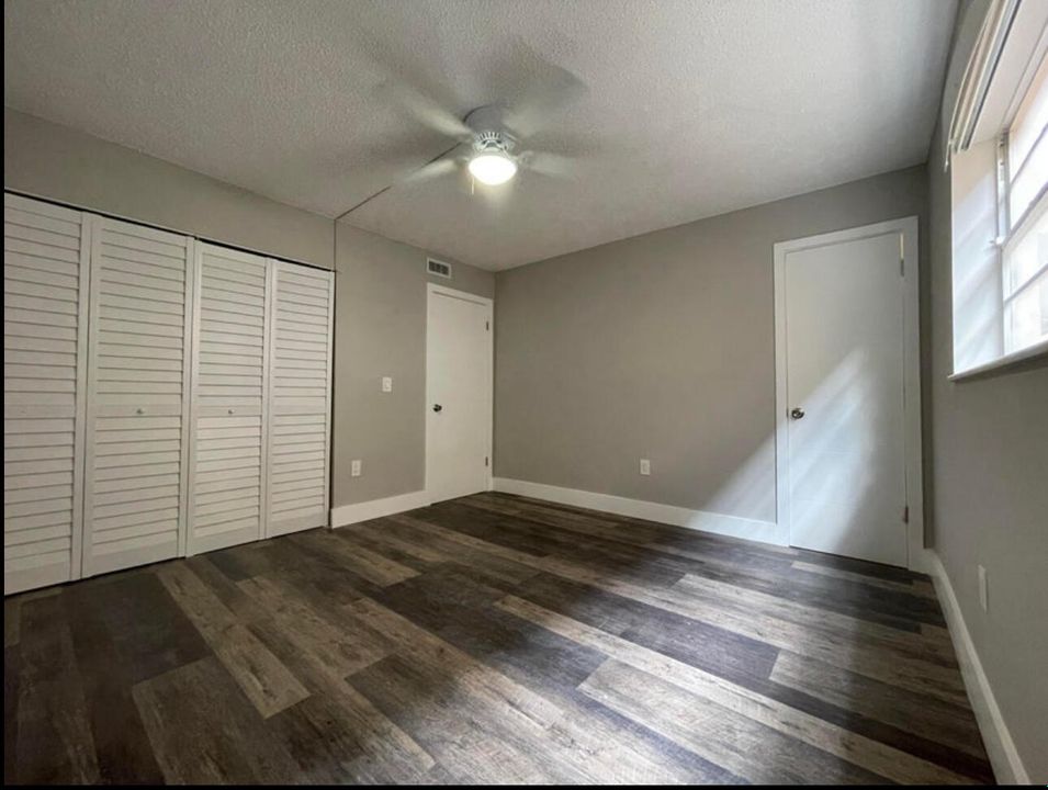 For Rent: $2,000 (2 beds, 1 baths, 803 Square Feet)