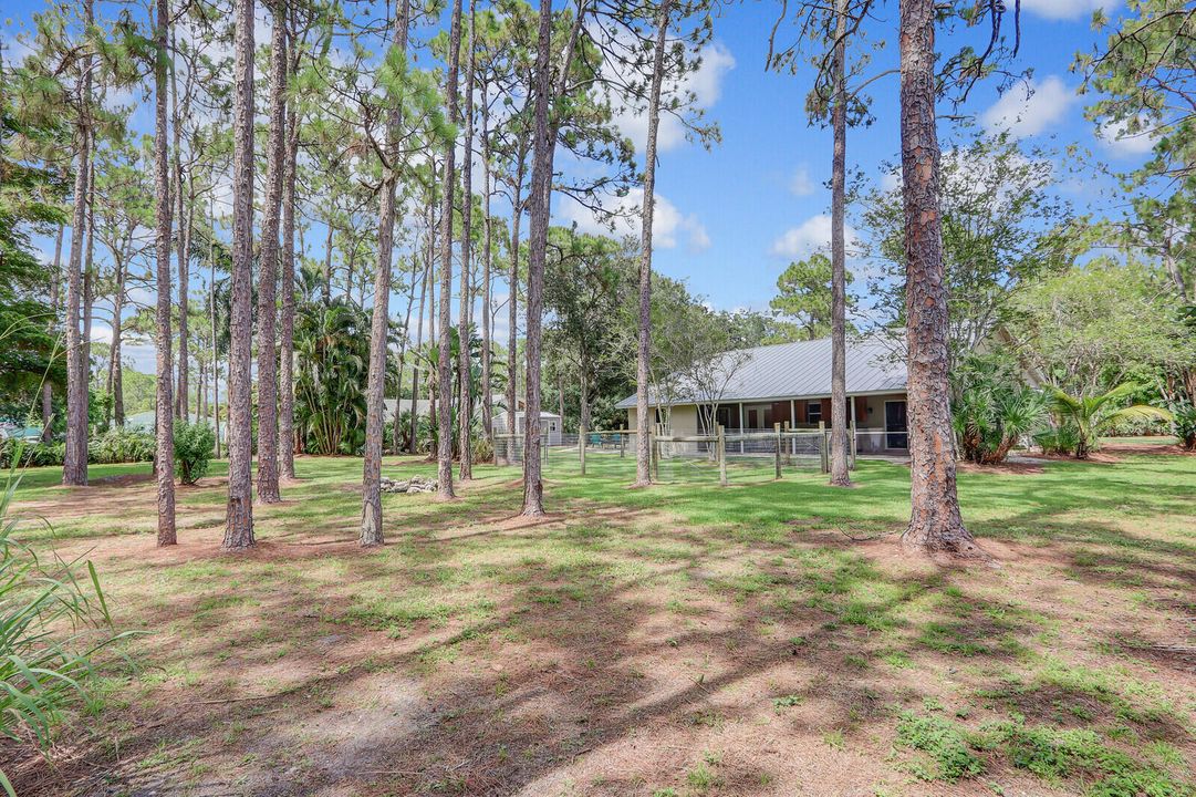 For Sale: $745,000 (3 beds, 2 baths, 1774 Square Feet)