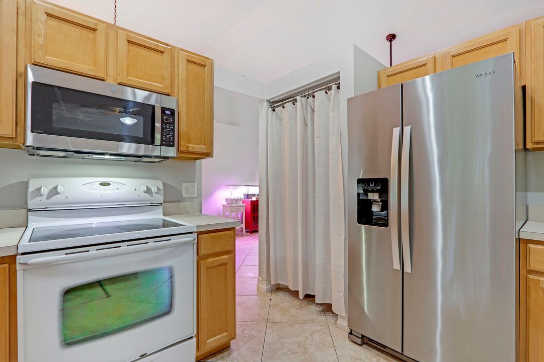 For Sale: $745,000 (3 beds, 2 baths, 1774 Square Feet)