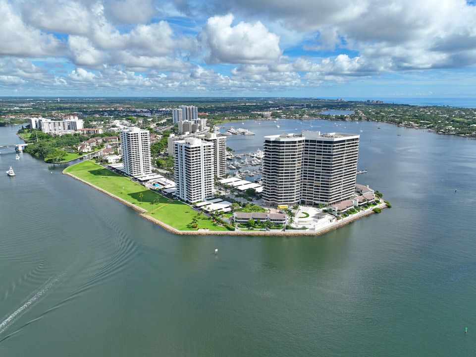 For Sale: $1,400,000 (3 beds, 2 baths, 2478 Square Feet)