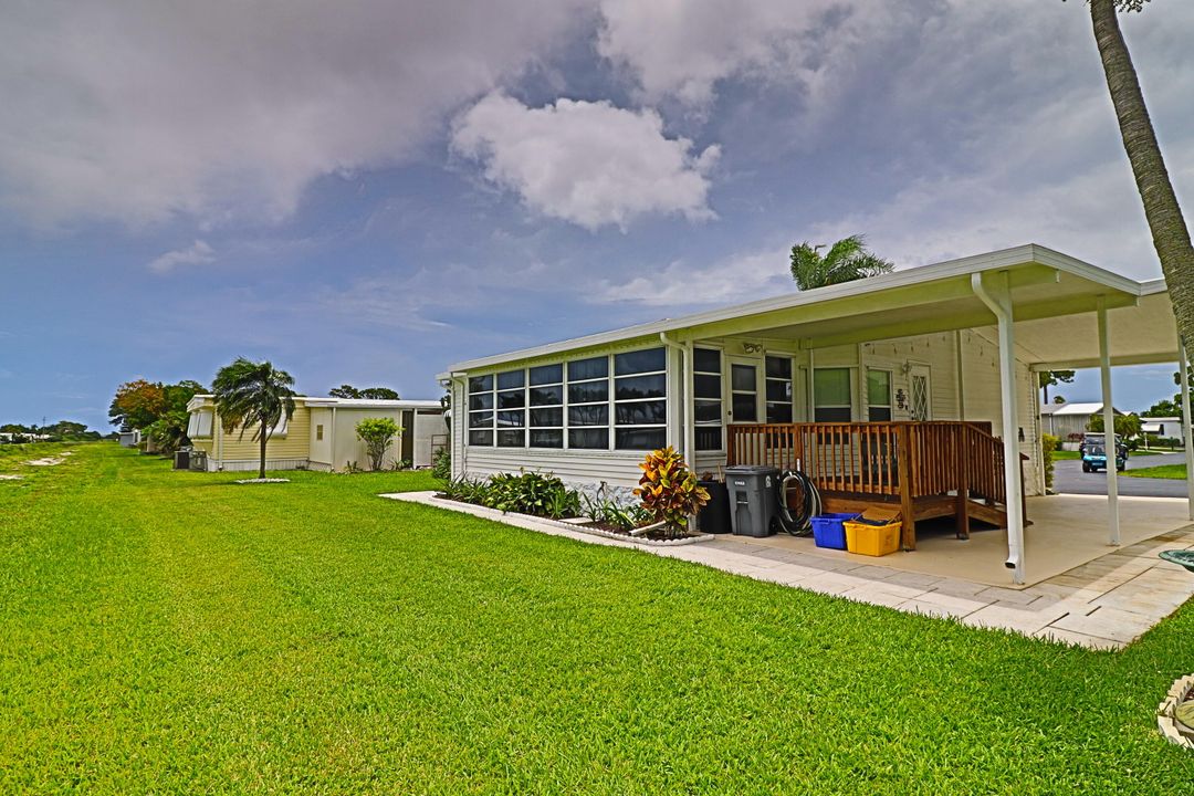 For Sale: $189,000 (2 beds, 2 baths, 1286 Square Feet)