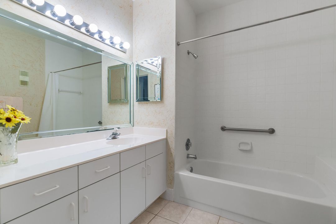 For Sale: $347,000 (2 beds, 2 baths, 1569 Square Feet)