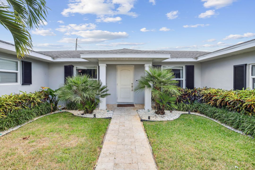 For Sale: $1,050,000 (3 beds, 2 baths, 1927 Square Feet)