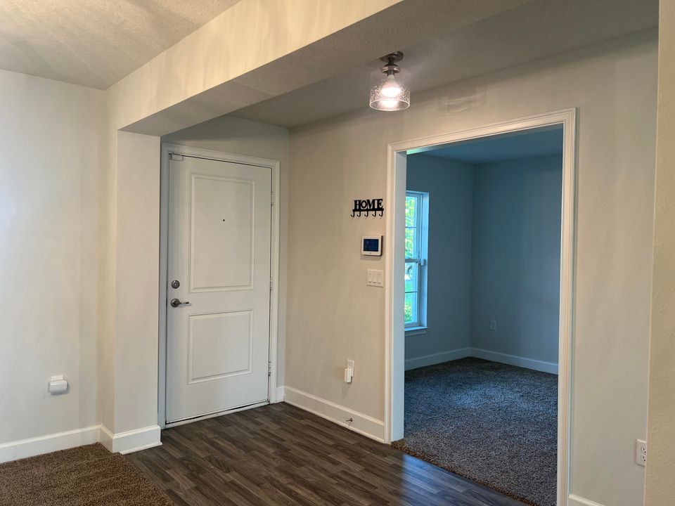 For Rent: $2,700 (3 beds, 2 baths, 2035 Square Feet)