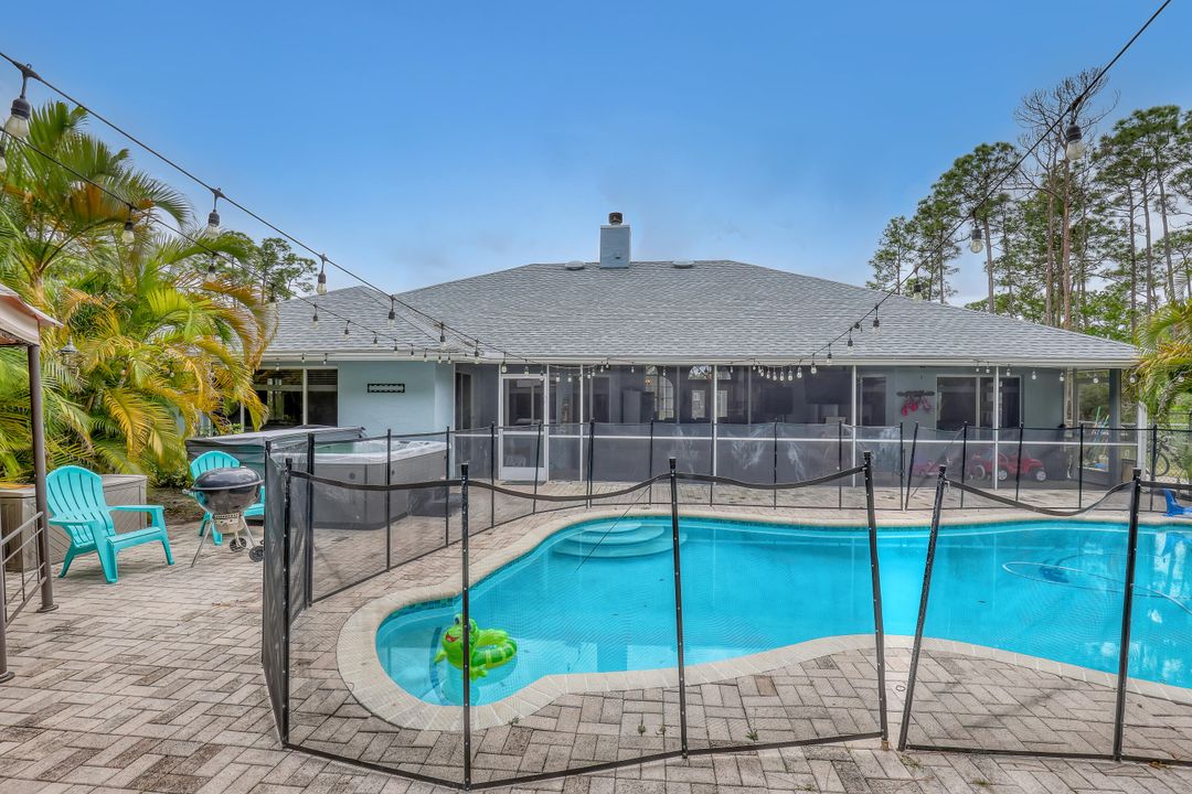 For Sale: $879,000 (5 beds, 2 baths, 3425 Square Feet)