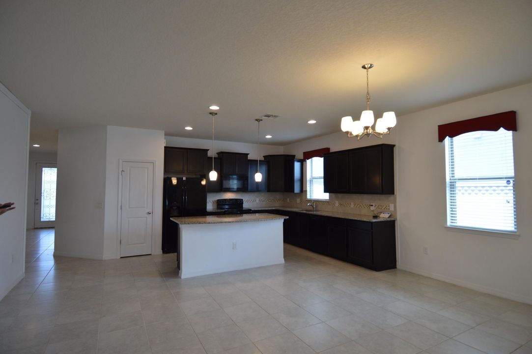 For Sale: $329,944 (3 beds, 2 baths, 2144 Square Feet)