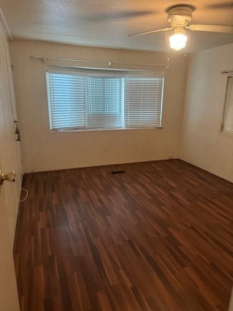 For Sale: $40,000 (2 beds, 2 baths, 950 Square Feet)