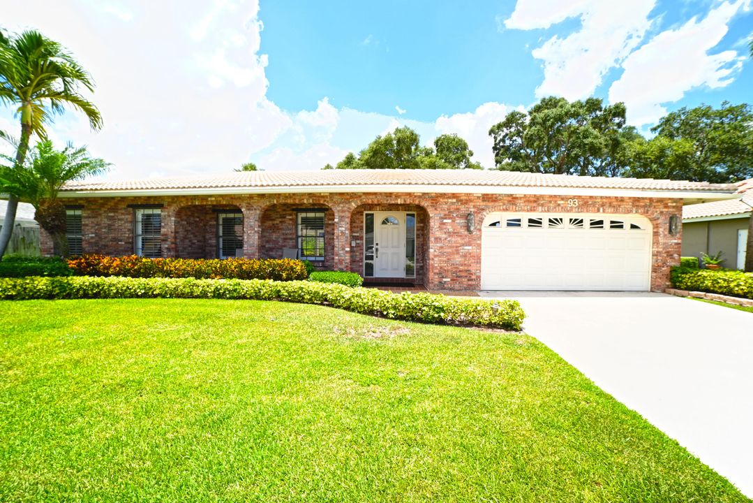 For Sale: $1,250,000 (3 beds, 2 baths, 2204 Square Feet)