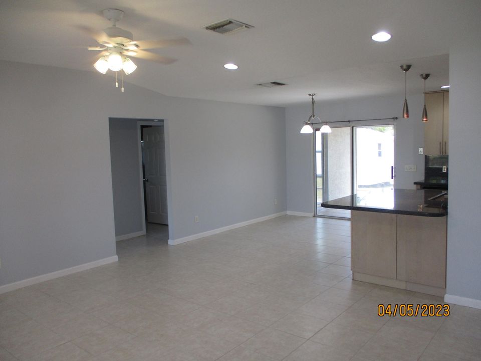 For Rent: $2,500 (3 beds, 2 baths, 1536 Square Feet)