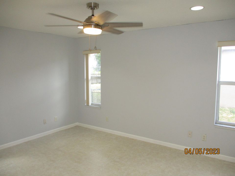 For Rent: $2,500 (3 beds, 2 baths, 1536 Square Feet)