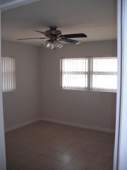 For Rent: $4,200 (3 beds, 2 baths, 1714 Square Feet)