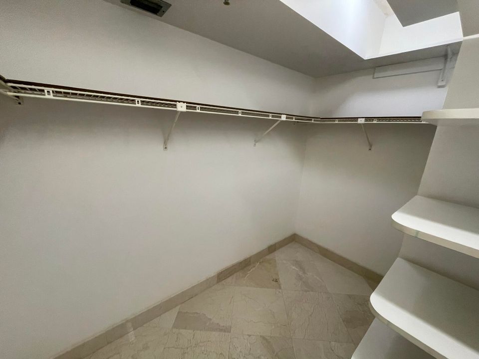 En Venta: $1,385,000 (2 camas, 2 baños, 1477 Pies cuadrados)