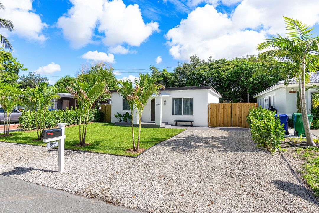 For Sale: $499,900 (3 beds, 2 baths, 1080 Square Feet)