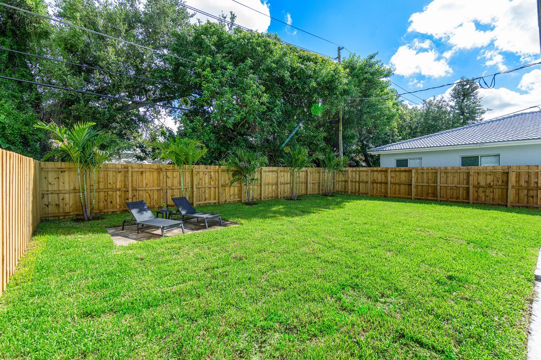 For Sale: $499,900 (3 beds, 2 baths, 1080 Square Feet)