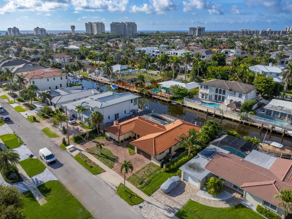 For Sale: $2,199,000 (3 beds, 2 baths, 1616 Square Feet)