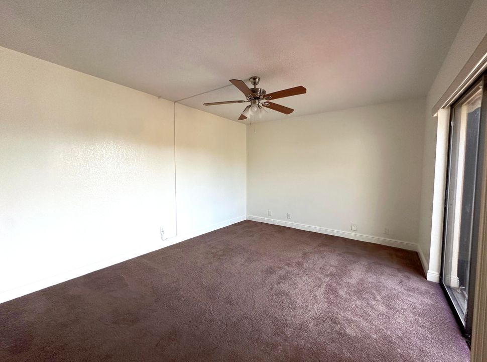 For Rent: $2,400 (2 beds, 2 baths, 1232 Square Feet)