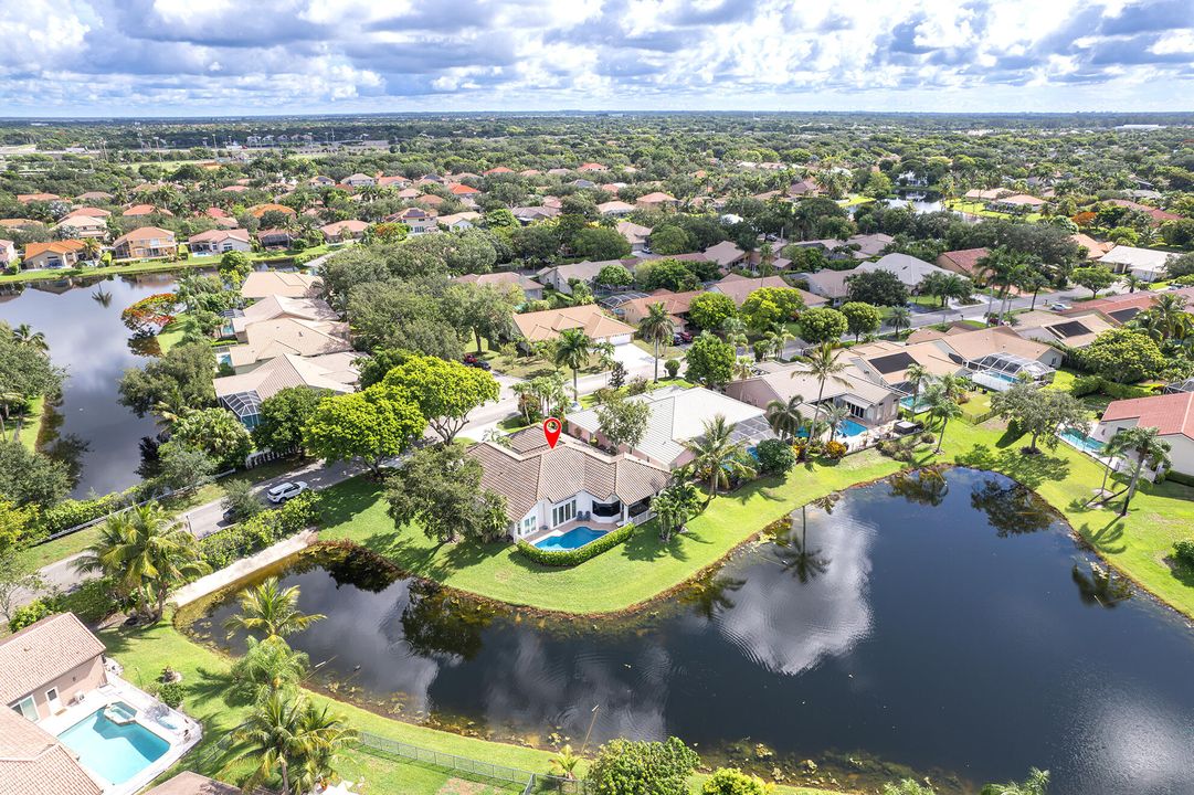 For Sale: $1,050,000 (4 beds, 3 baths, 2691 Square Feet)