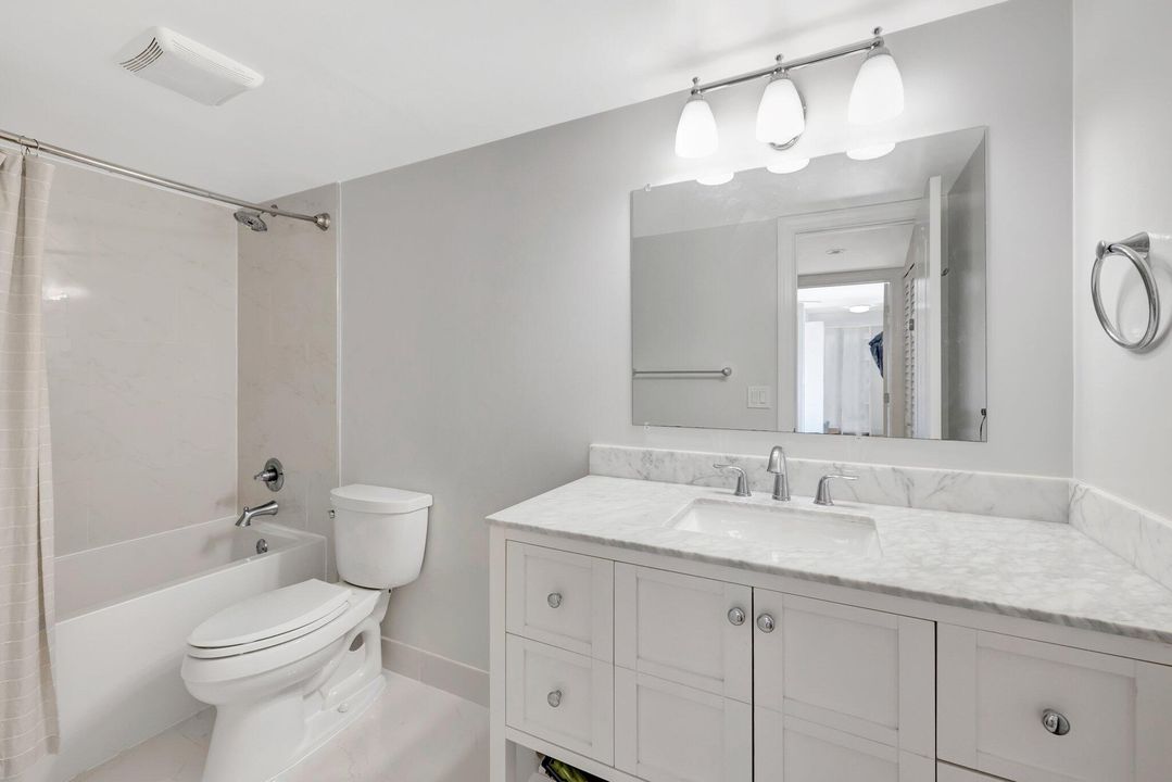 For Sale: $367,500 (2 beds, 2 baths, 1236 Square Feet)
